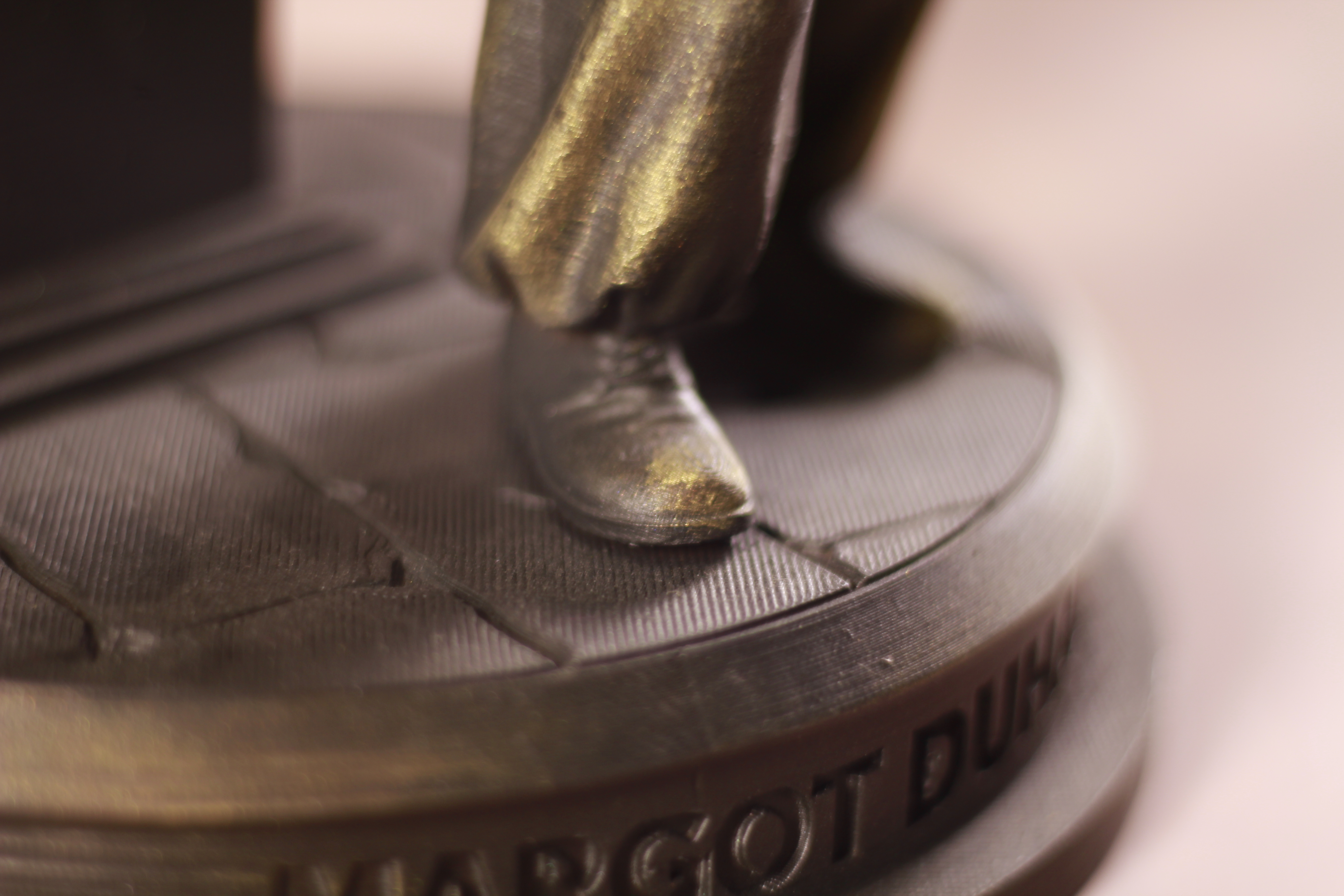 Tecnología contemporánea para memoria escultórica.