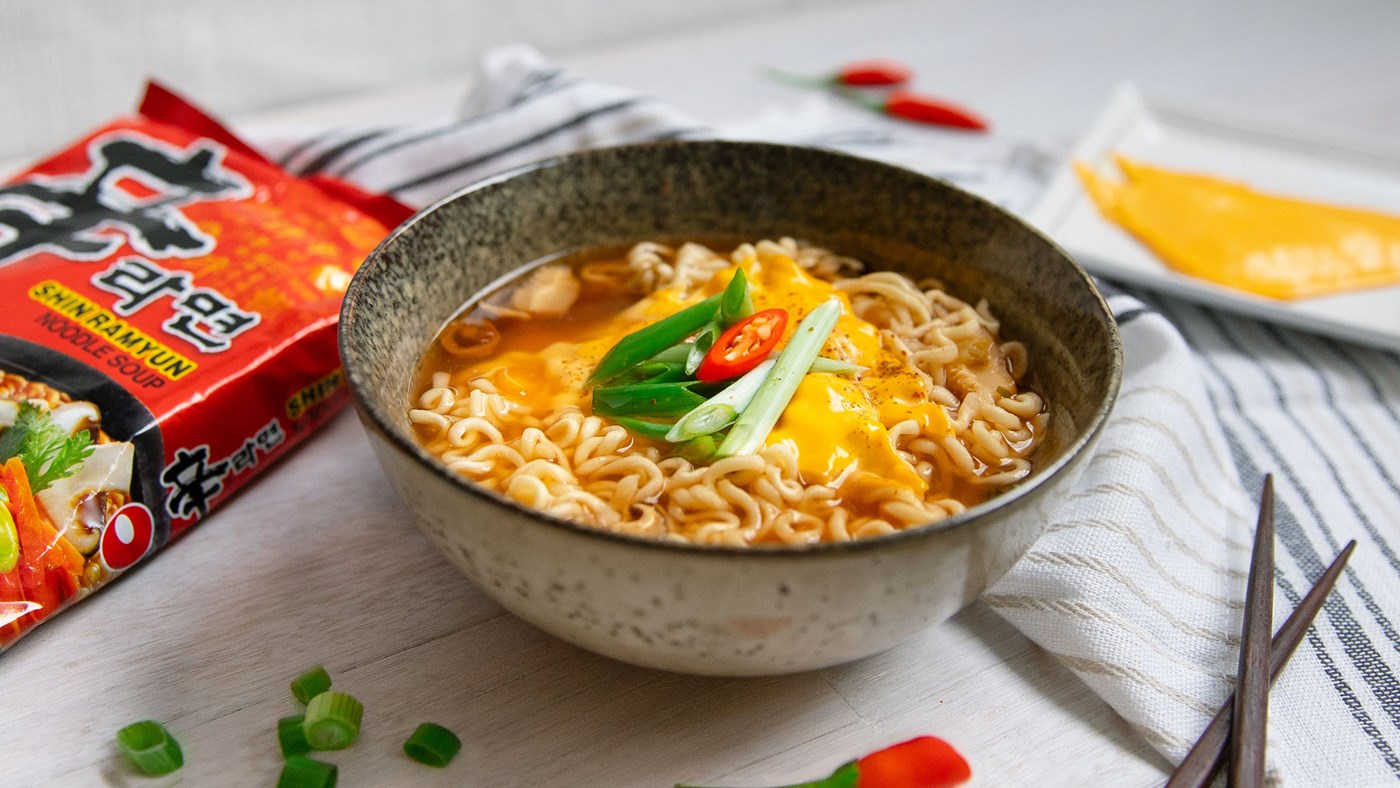 Un poco de<span style="color: rgb(247, 247, 242); font-family: "Albert Sans", sans-serif;"> Corea en cada ramen</span>