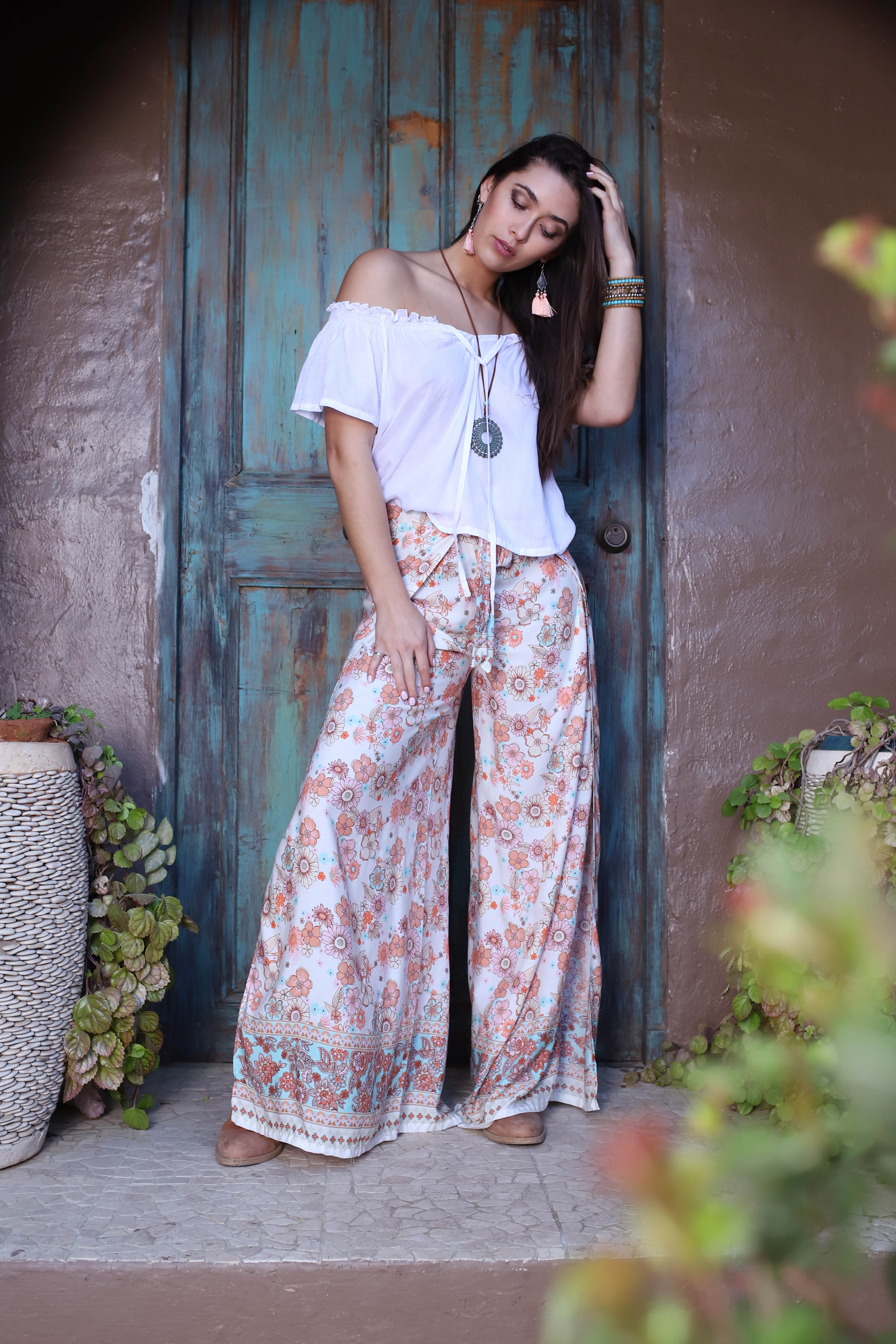 PANTALONES Y FALDAS