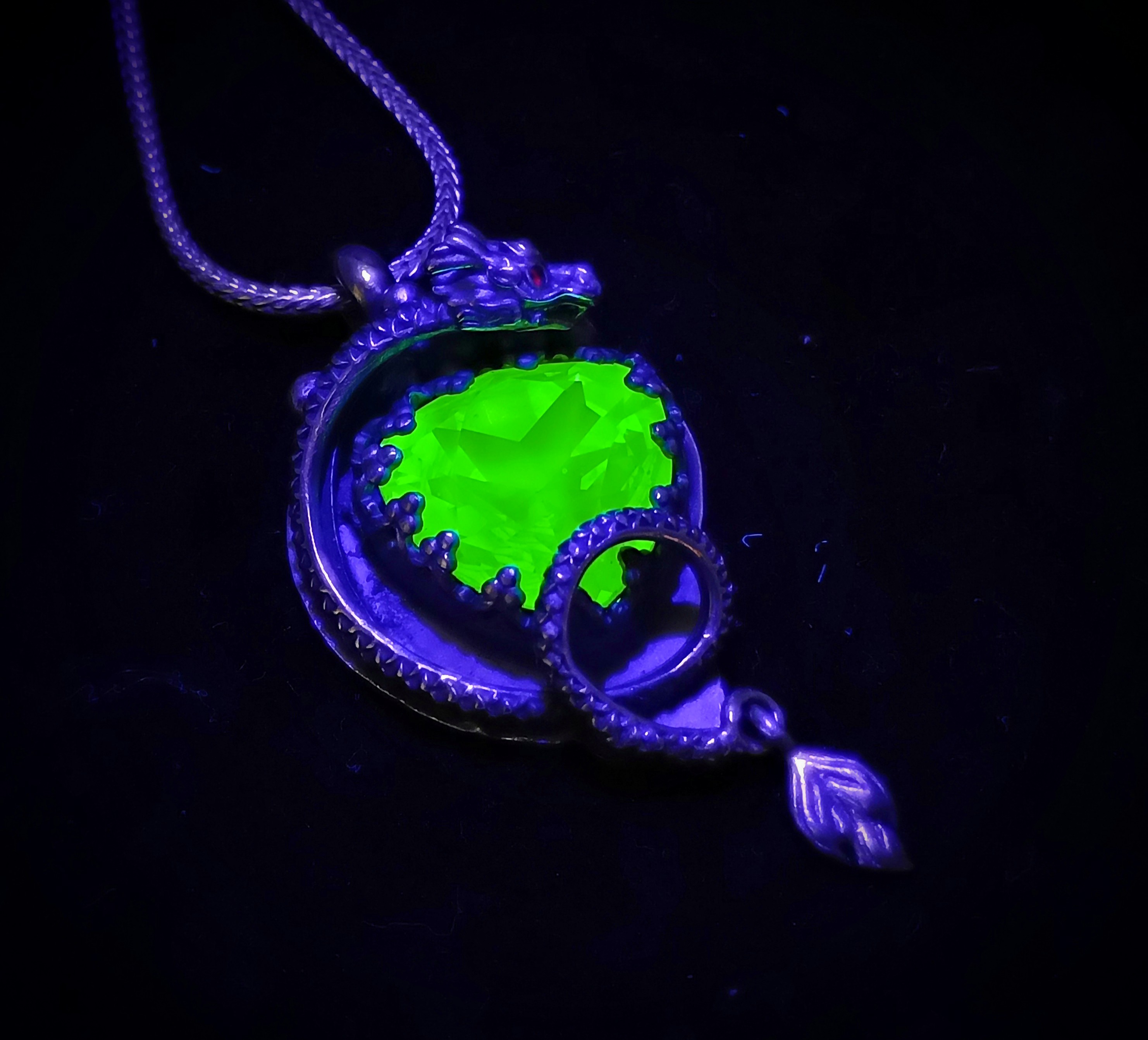 Uranium GLass