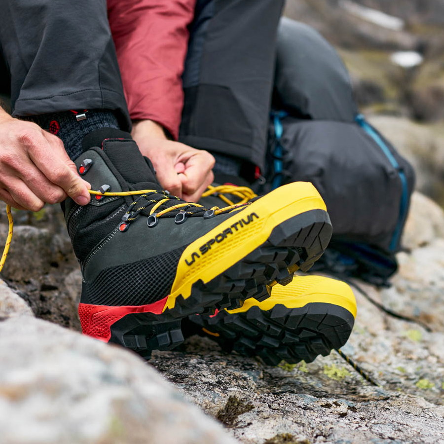 <div><b>Calzado</b></div>
<div><b><br></b></div>
<br>
<br>
<br>