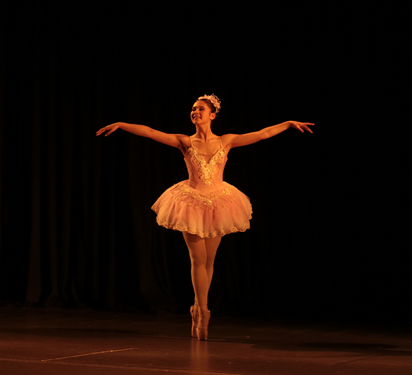 LORENA ZURITA DANZA