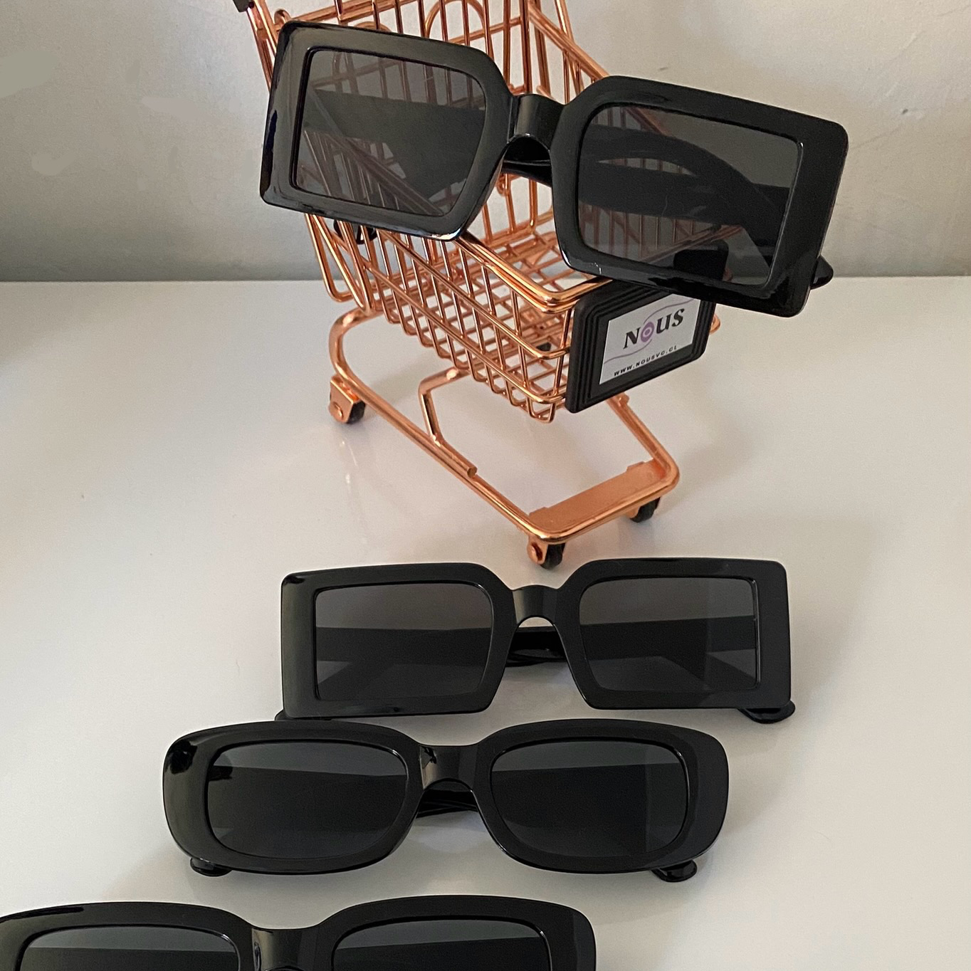 <b>LENTES DE SOL</b>