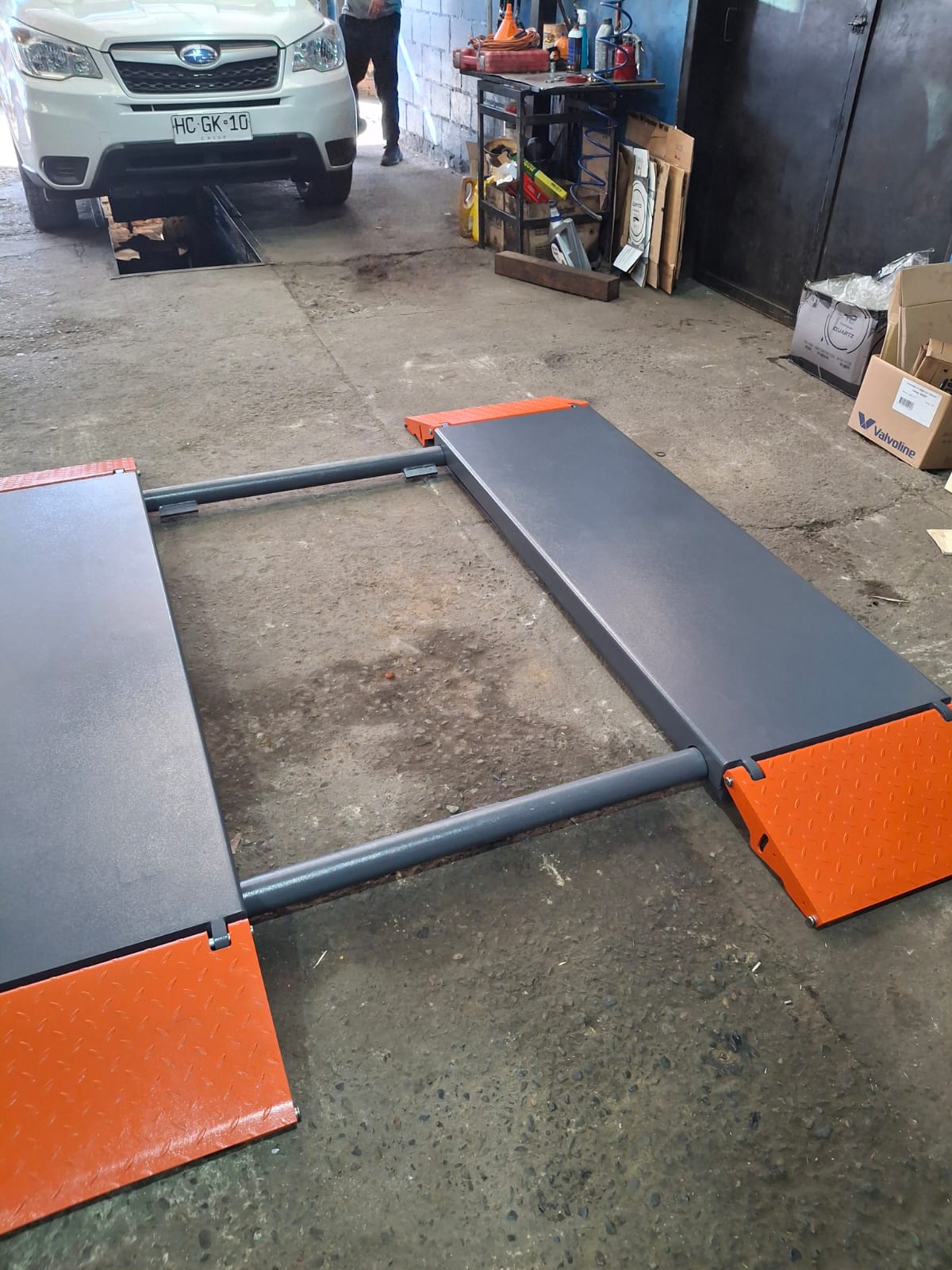 Instalación Elevador Tipo Tijera 3.500 Kg en Quilpué