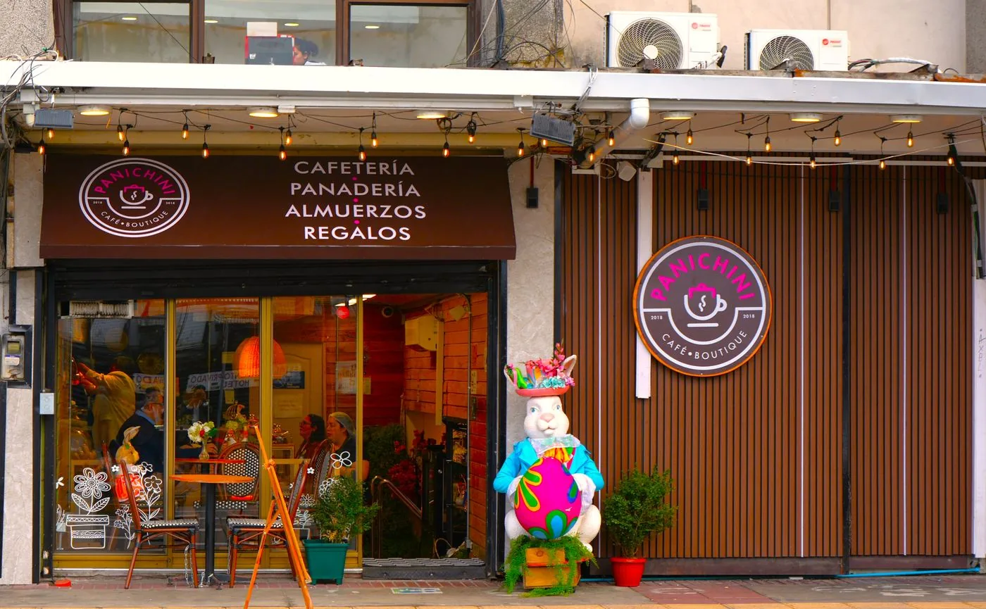 Fachada de Café Boutique Panichini en Guillermo Gallardo 75