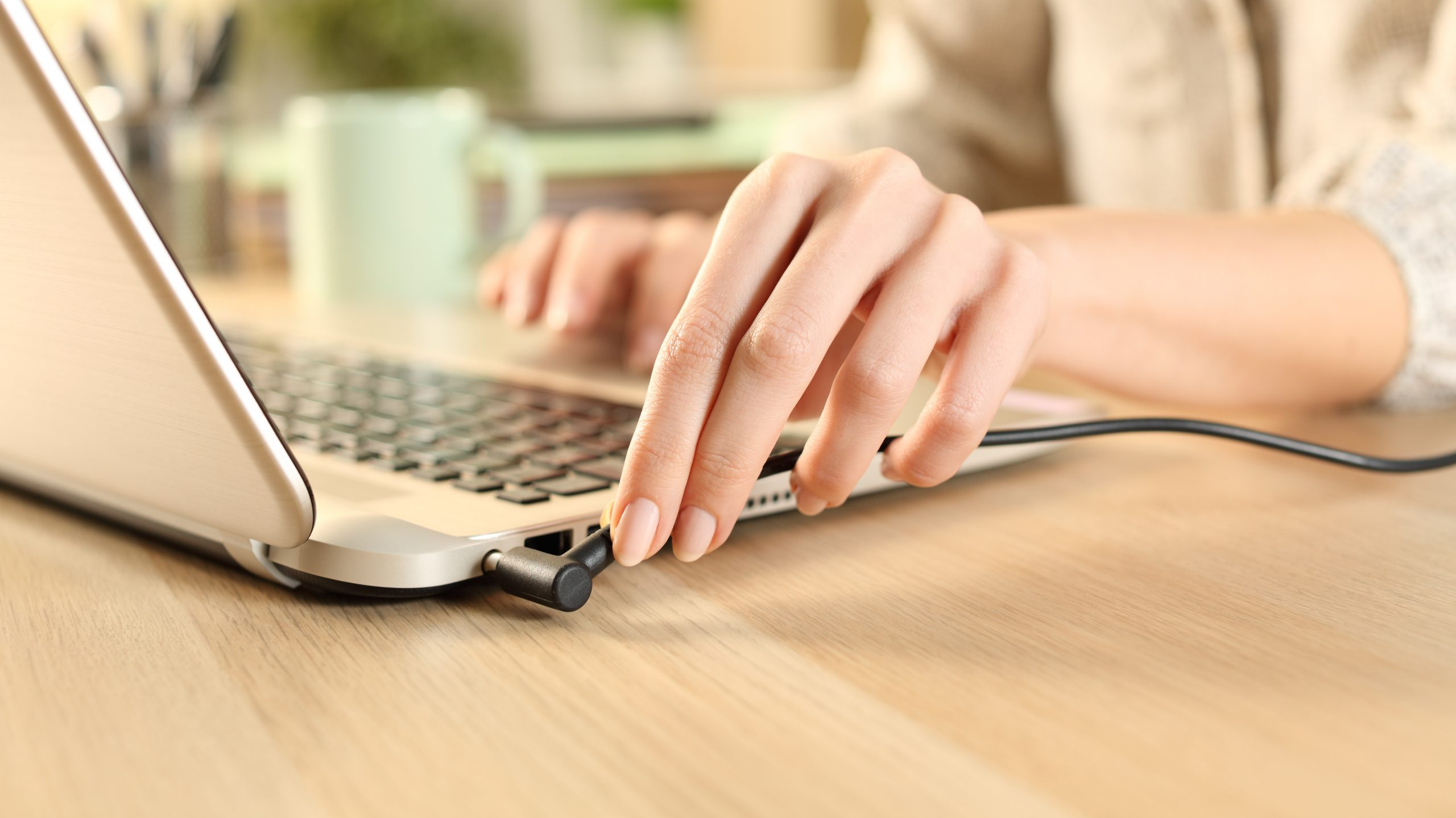 ¿Buscas un cargador original para tu notebook?