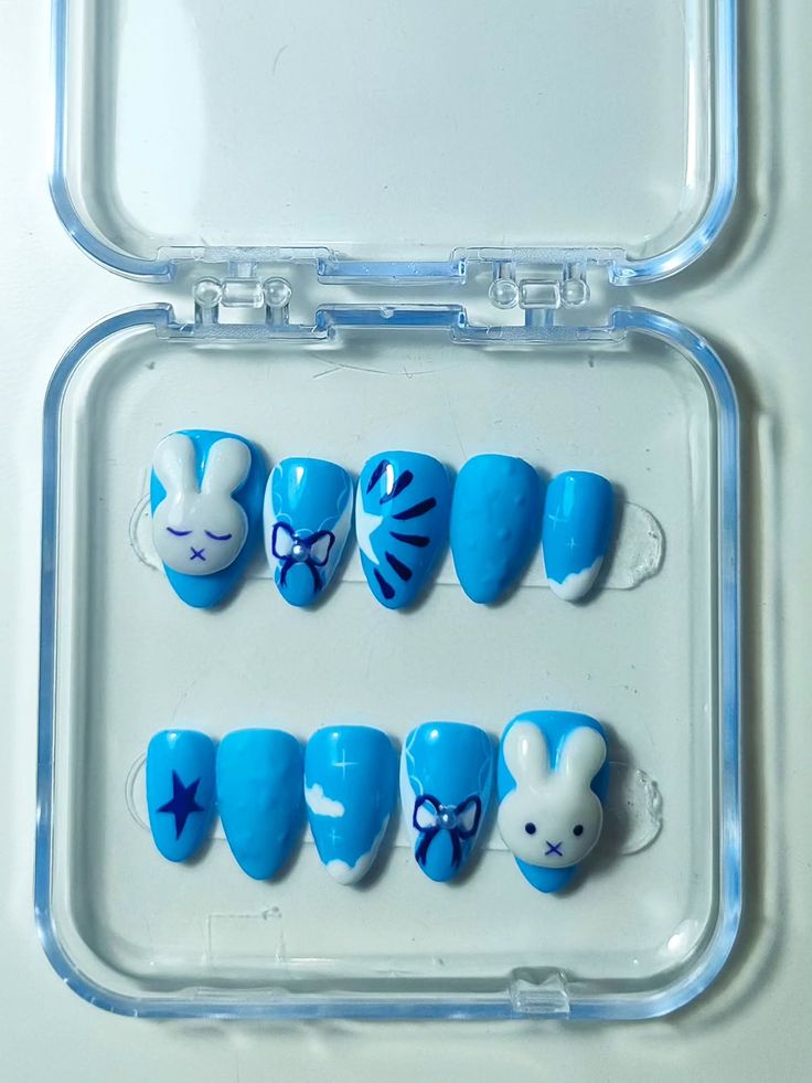 ORDER YOUR CUSTOM SET<br>