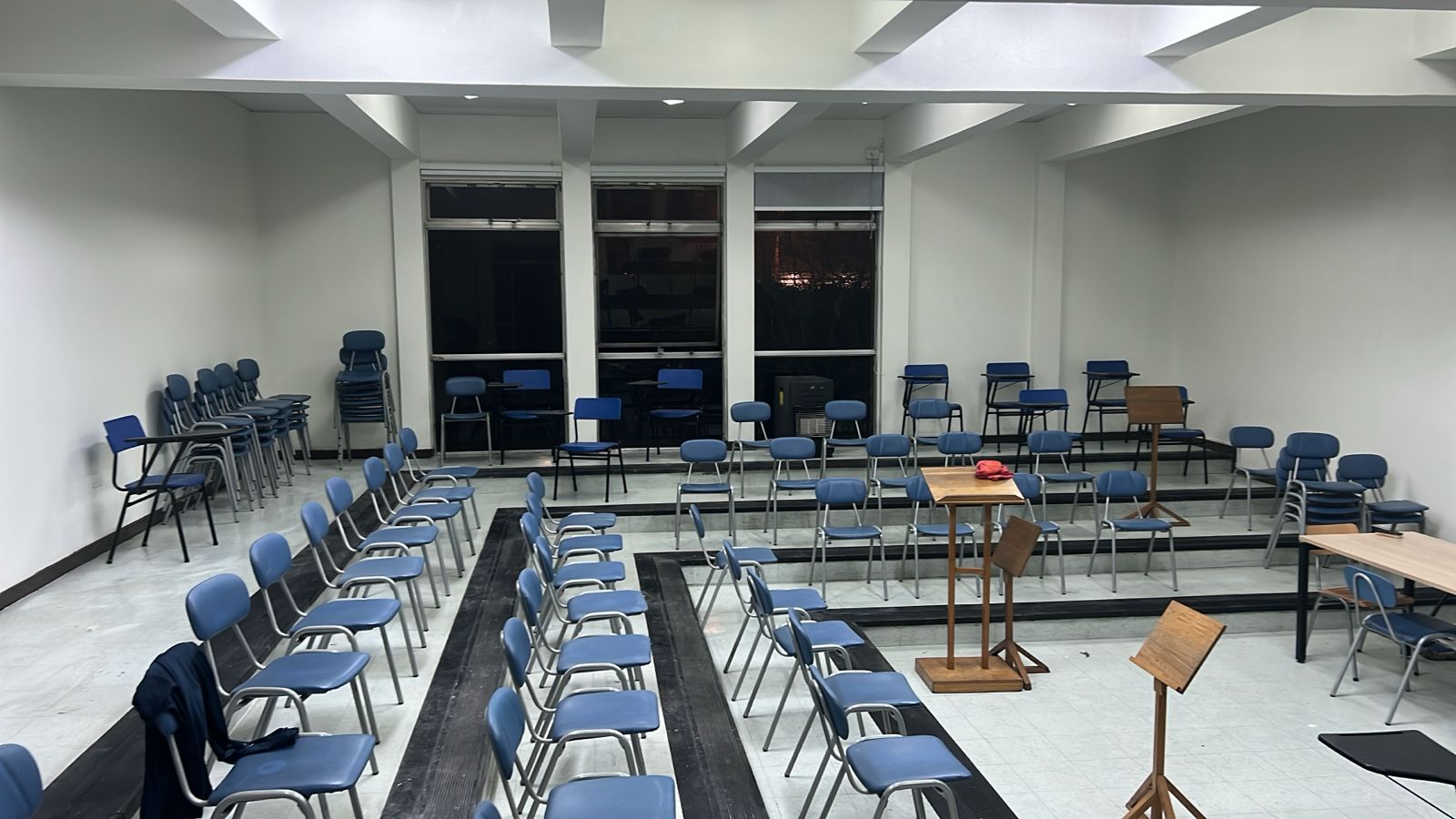 <b>Pinturas en Muros</b><br>
<br>