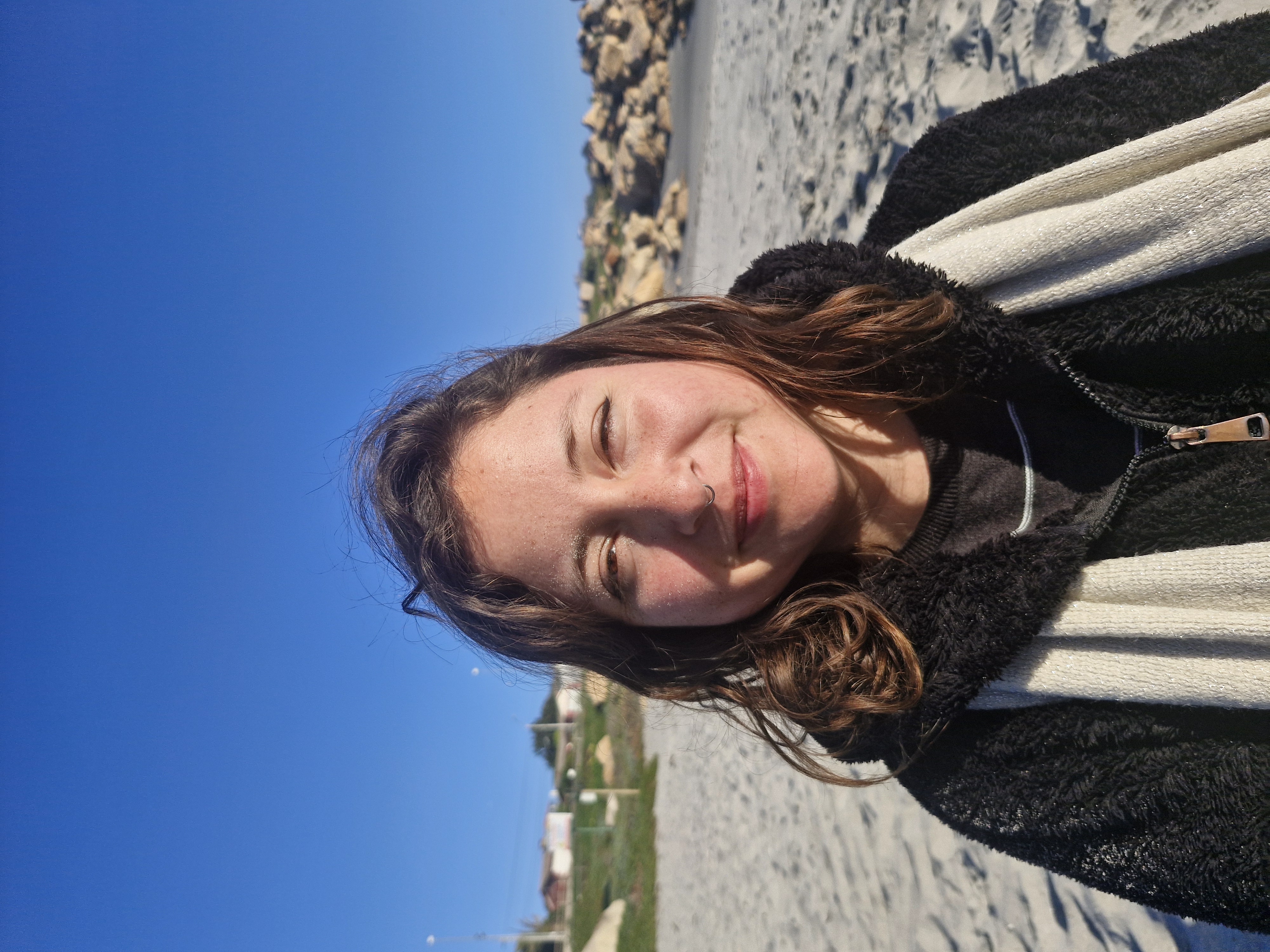 Acompañamiento psicológico integral con enfoque narrativo, atención afirmativa para la comunidad LGBTIQ+ y personas en la Condición del Espectro Autista.