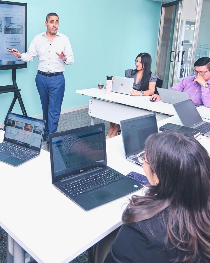 Capacitaciones para Docentes y Directivos