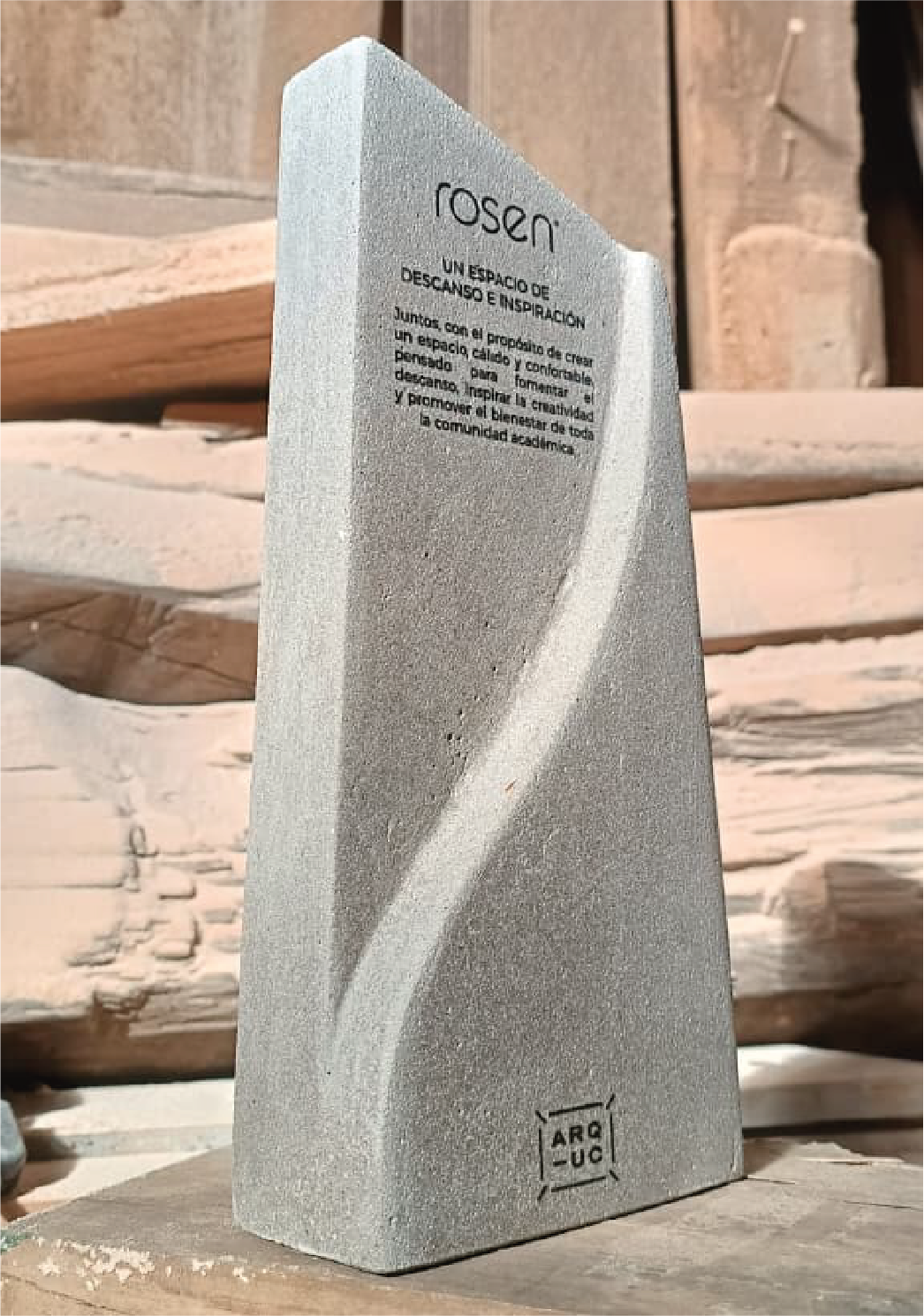 Totem Cemento