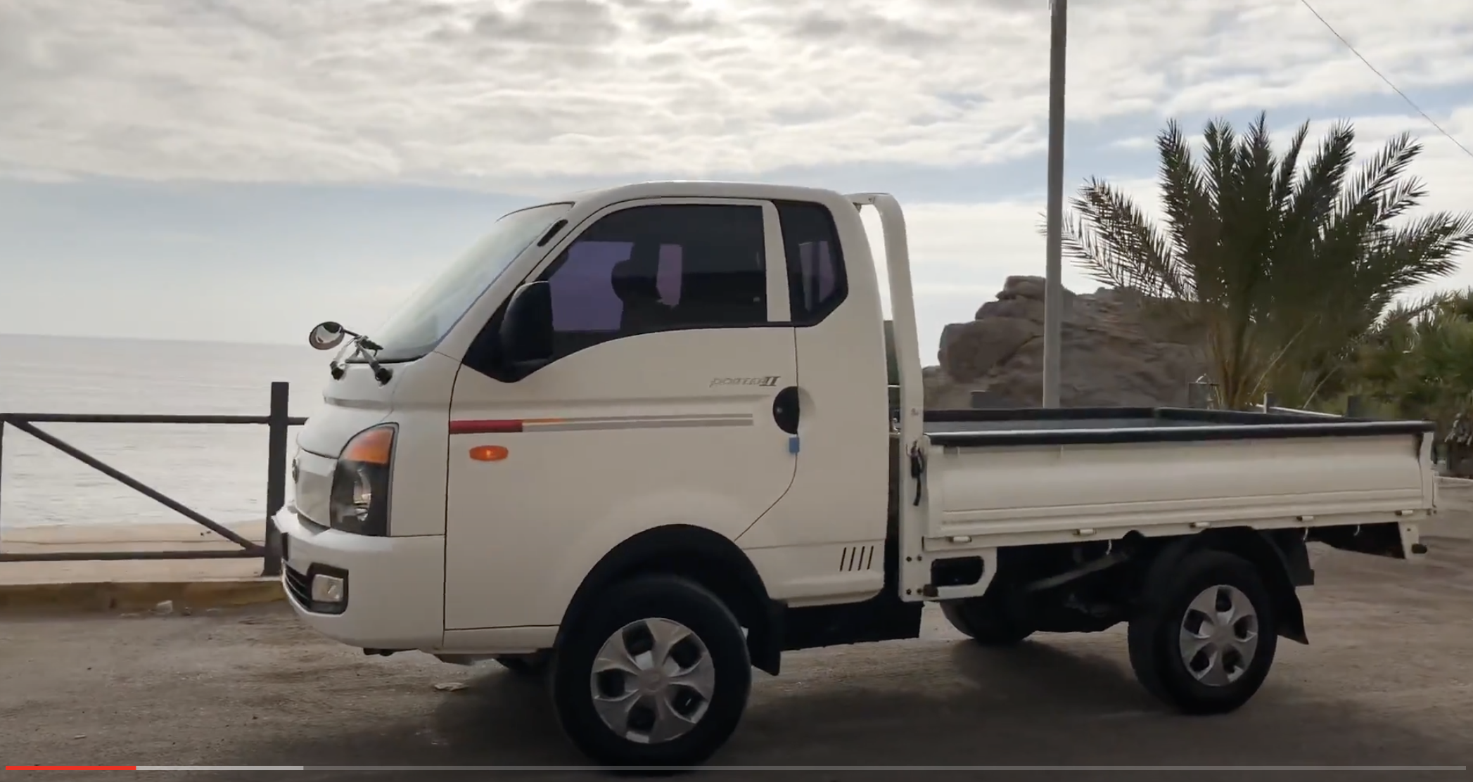 HYUNDAI PORTER II (H100) 4WD