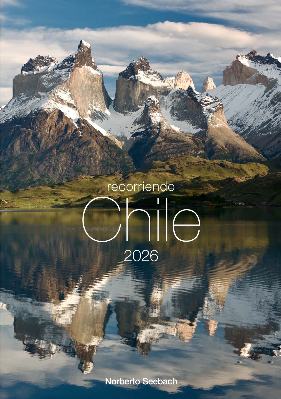 Lago Pehoé y Cuernos del Paine