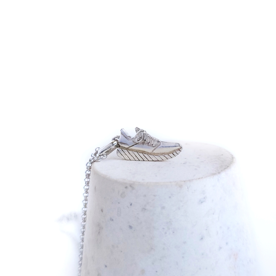 Joyas de plata para runners, trail runners y triatletas — colgantes de zapatilla running  y triatlón hechos a mano, regalo para corredor, Ring Fit Chile