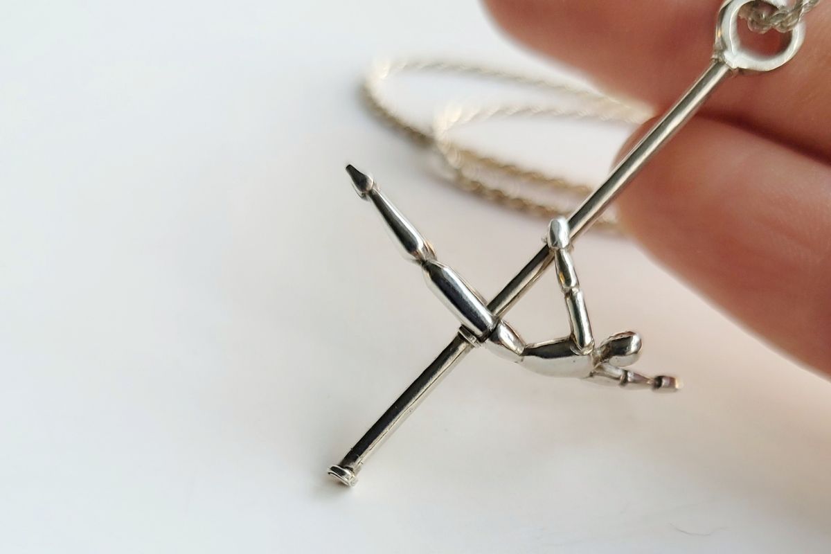 Joyas de plata para pole dance — colgantes y aros hechos a mano, regalo para pole dancers, diseño deportivo Ring Fit Chile