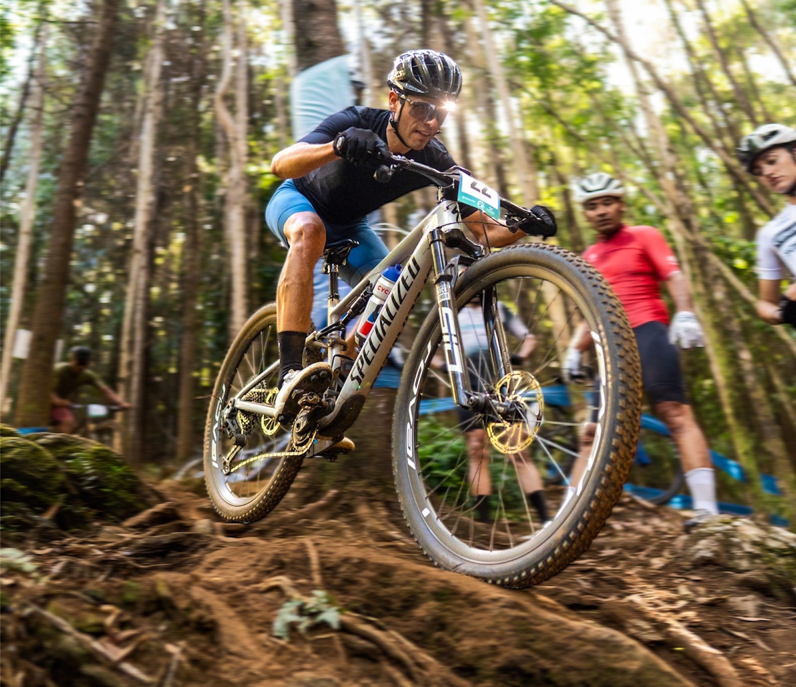 <b>Cuottes y Maillots</b><br>
<br>