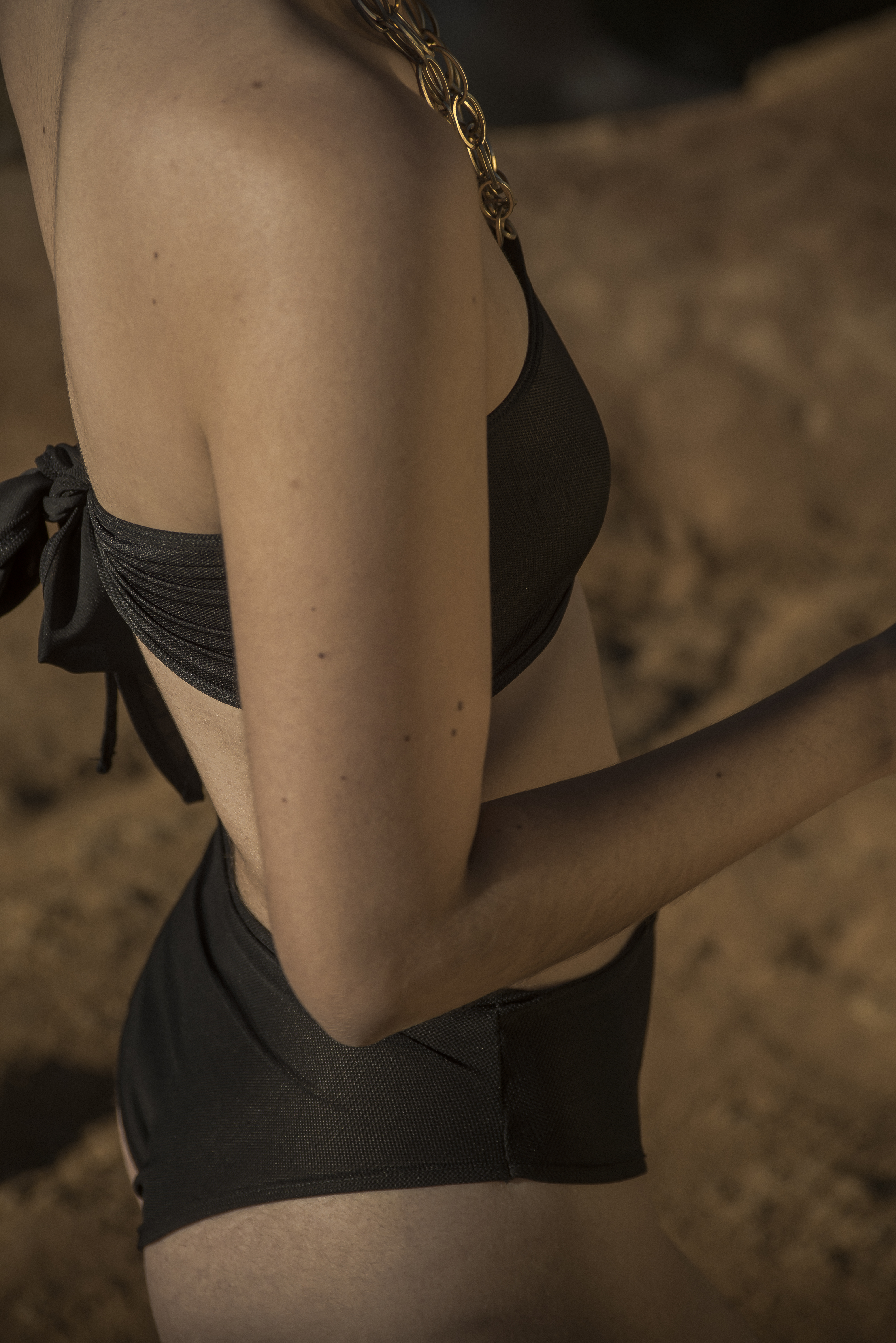 SERENE SWIMWEAR BRONCEADO SIN MARCAS