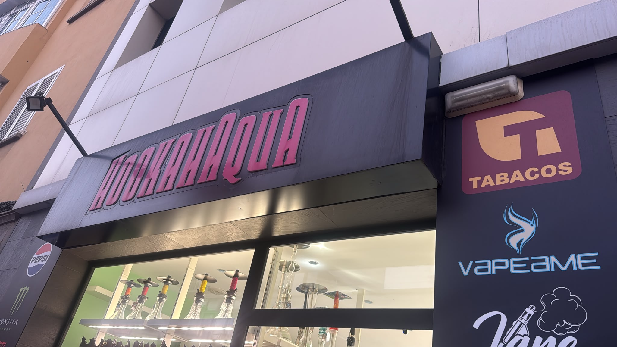 VISITA NUESTRA TIENDA HOOKAHAQUA
