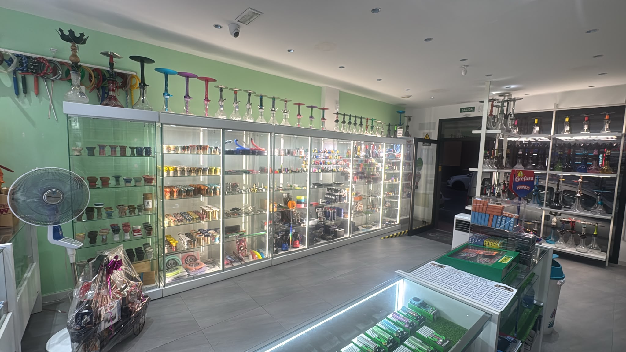 VISITA NUESTRA TIENDA HOOKAHAQUA