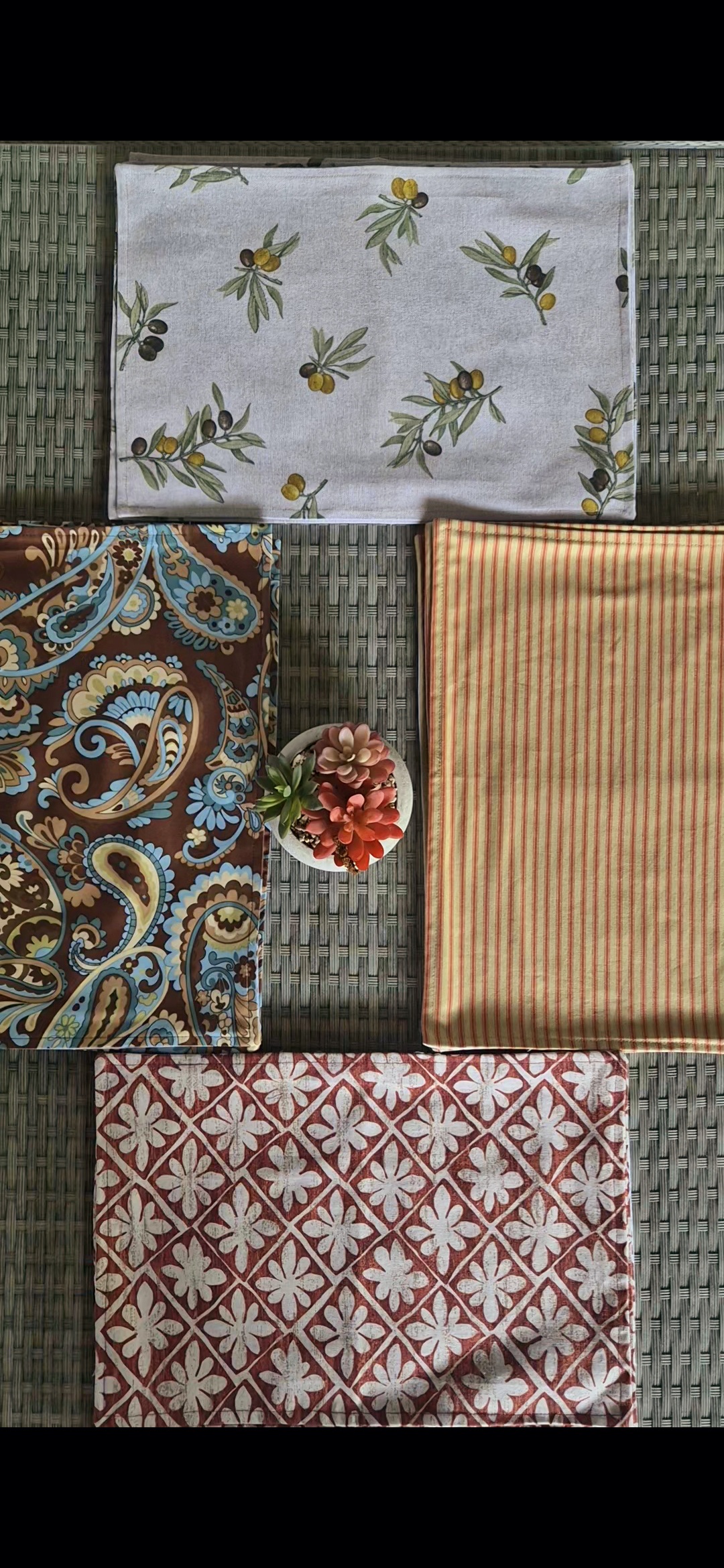 Platos, individuales y otros