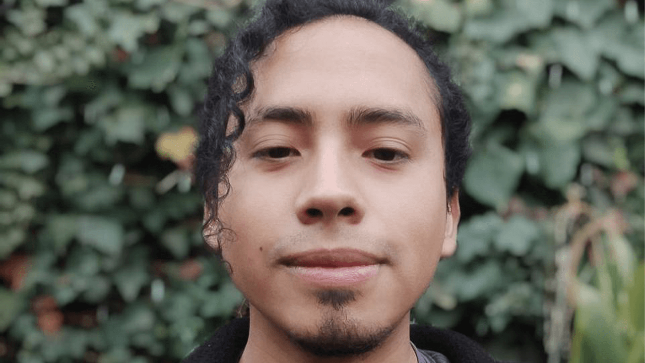 <b>Leonardo Palacios Solís</b>