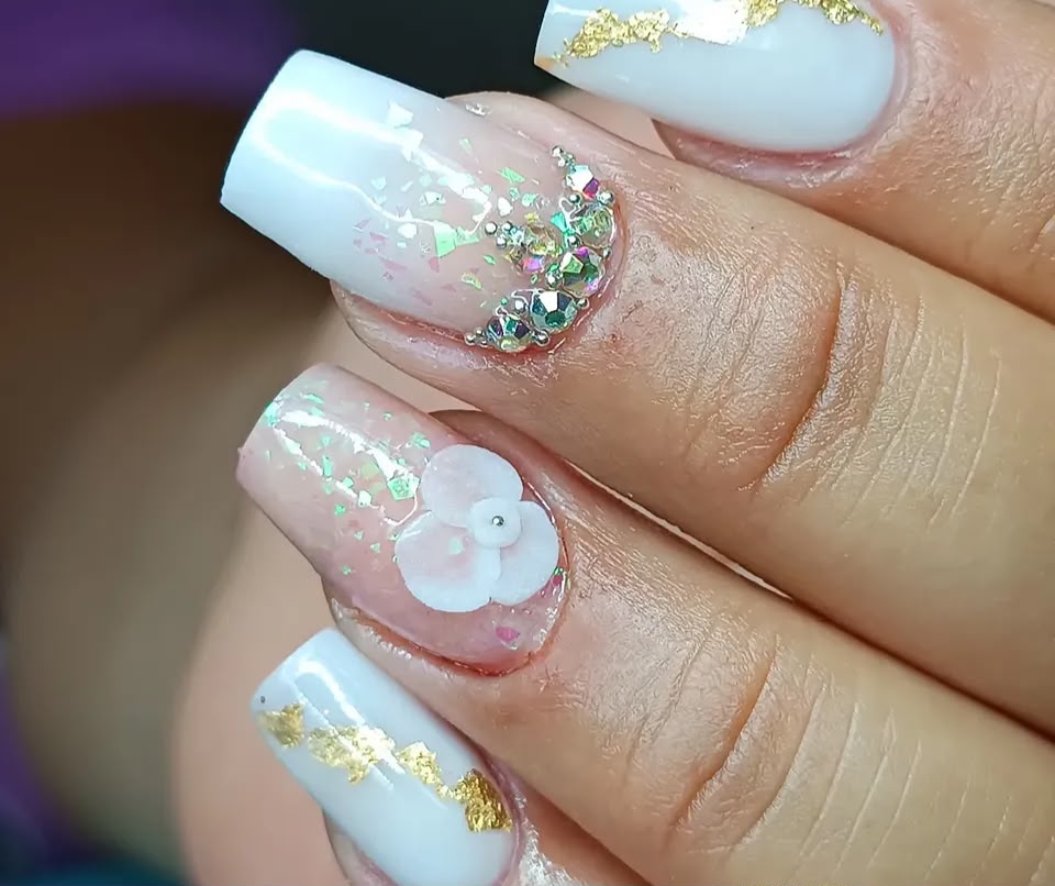 MANICURE