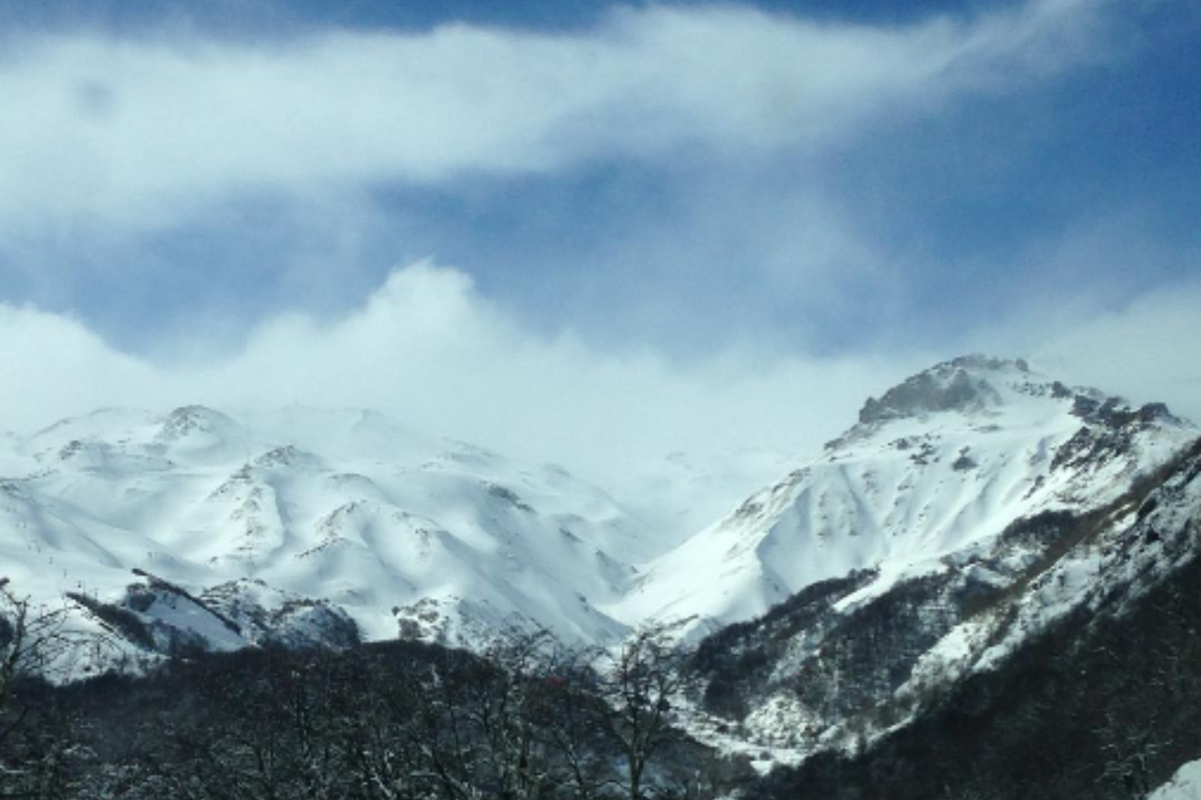 <b>SURF THE ANDES</b></p><p></p>
<p>