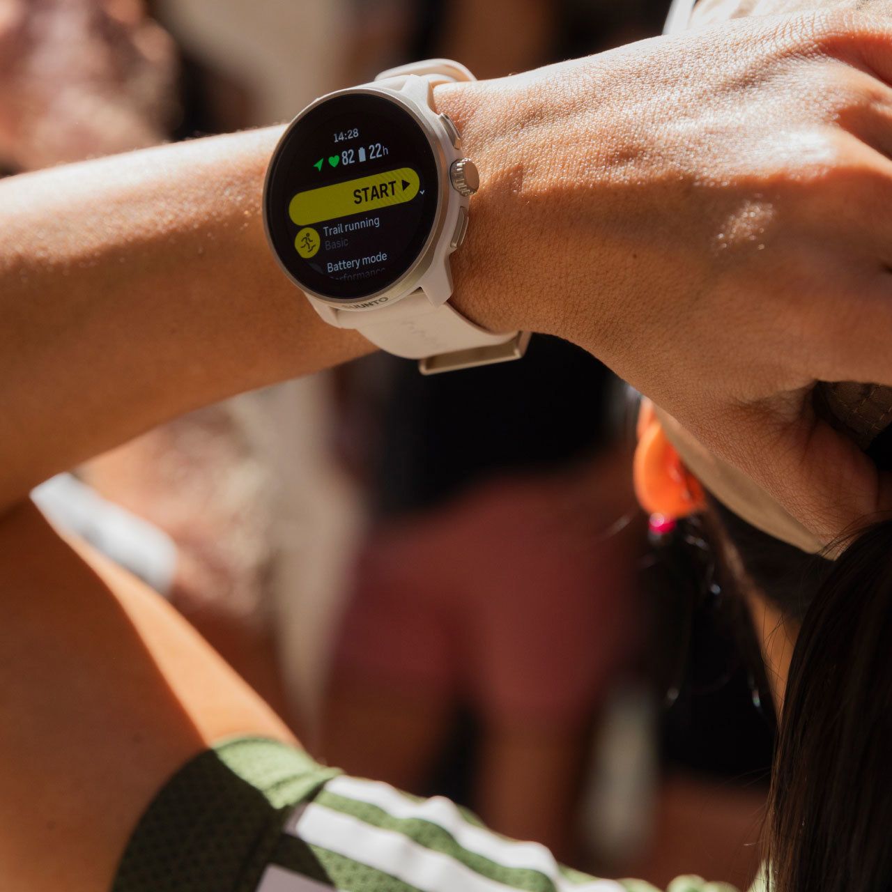 Suunto Race S - Powder Gray – Rendir el día de tu carrera