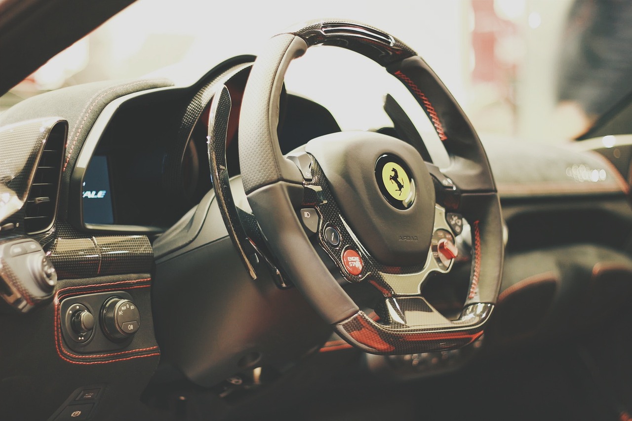 PEÇAS E ACESSÓRIOS PARA AUTOMÓVEIS