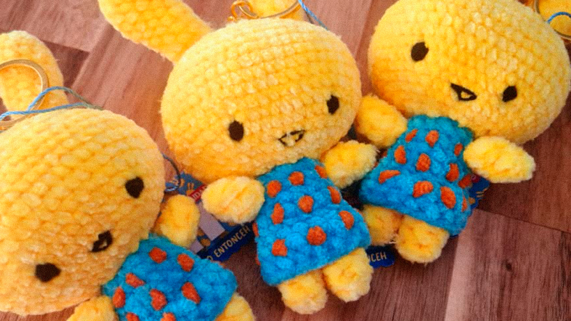 Llavero amigurumi TraductorMental