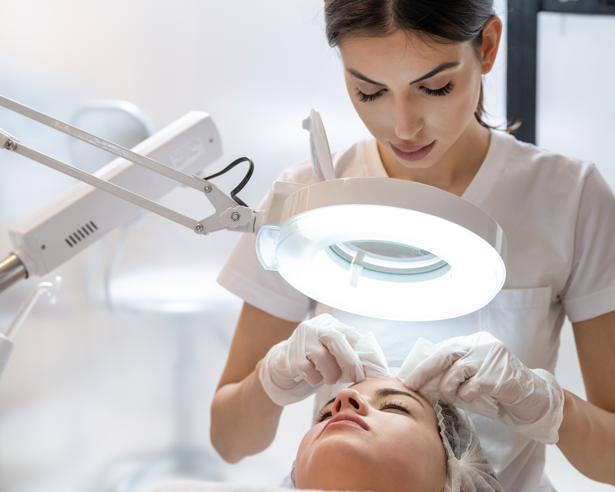 Formação em Limpeza de Pele Facial Manual