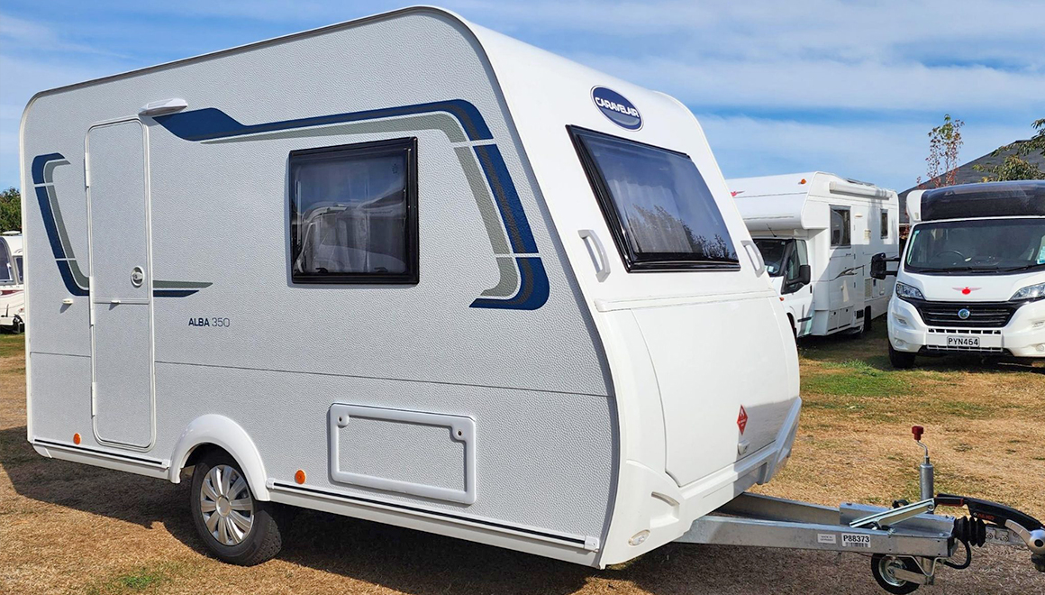 CARAVELAIR ALBA 350 con sistema solar