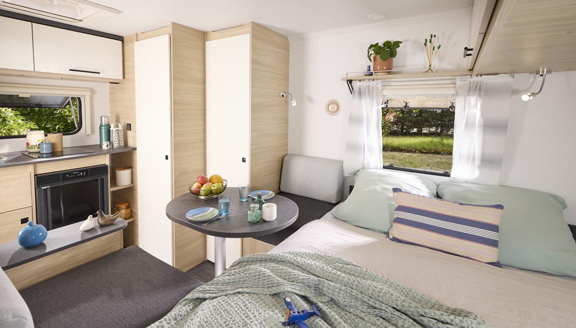 CARAVELAIR ALBA 350 con sistema solar