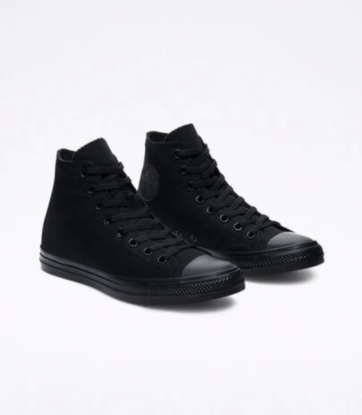 CONVERSES TODO NEGRO