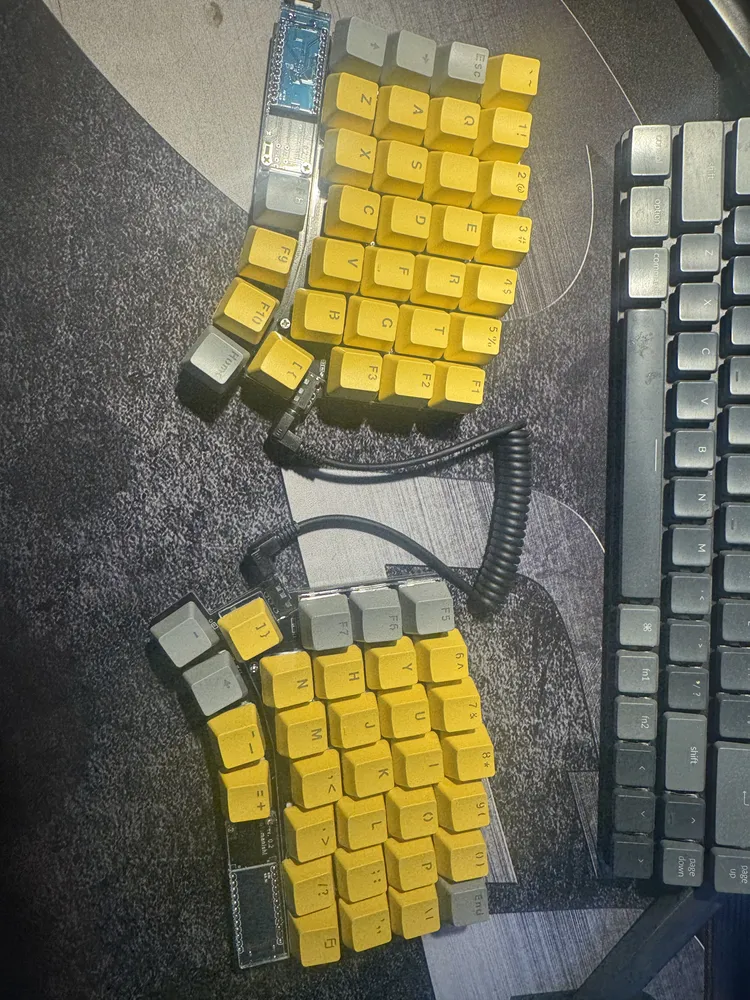 Photo of the keyboard Pinky4